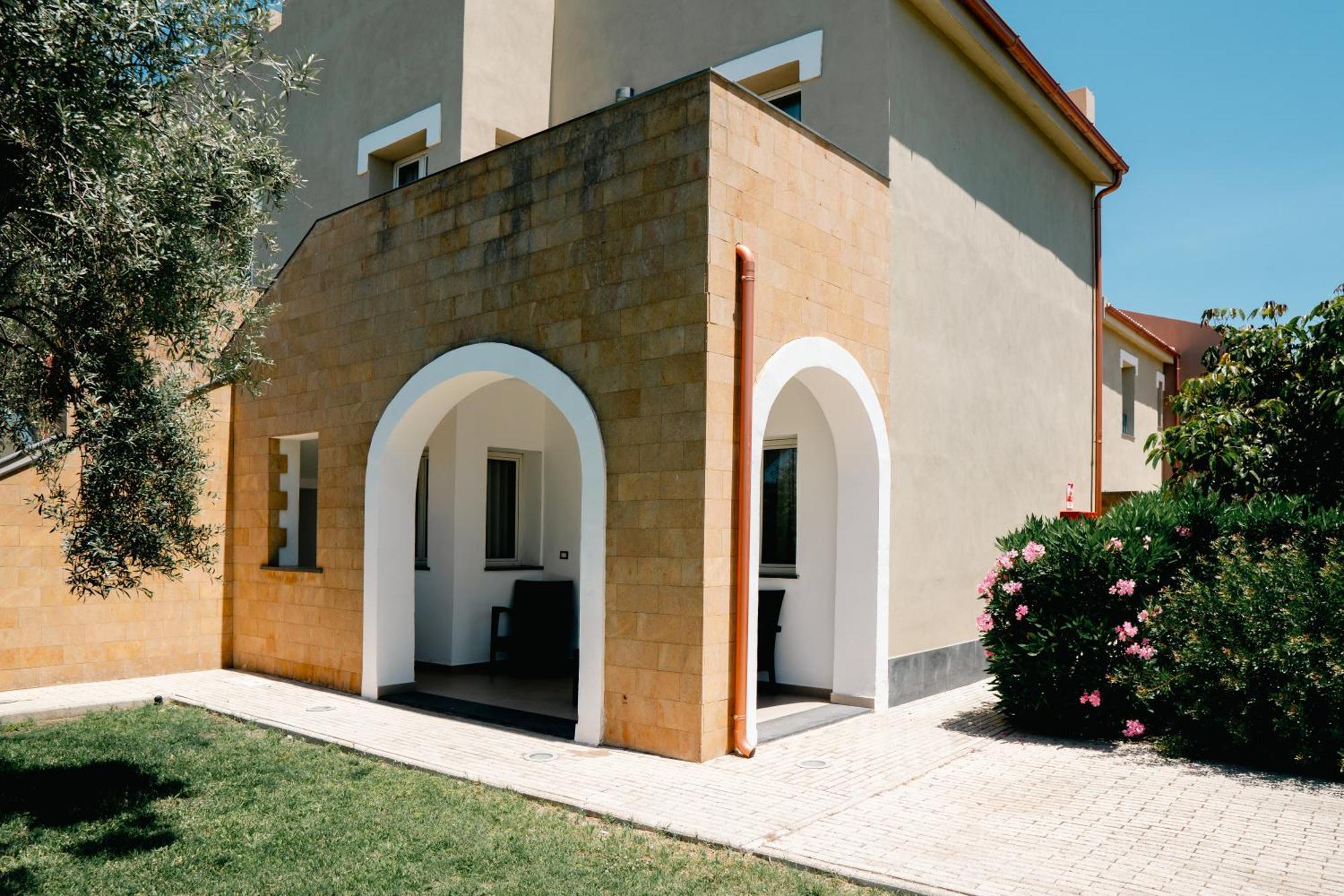 Residence Archimede Fanusa Bagian luar foto