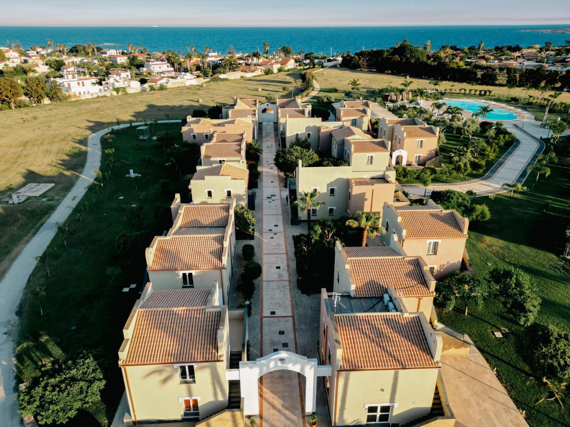 Residence Archimede Fanusa Bagian luar foto